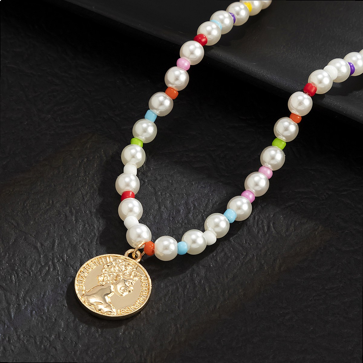 Collana con perle colorate e c - Queen Street Fashion recensione e prezzo